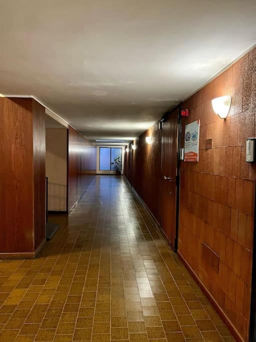 3 Fermate Dal Colosseo - Casa Vacanze Elena - 50 M Da Metro Garbatella Roma Ngoại thất bức ảnh