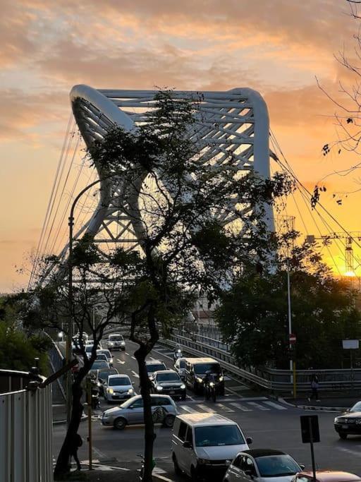 3 Fermate Dal Colosseo - Casa Vacanze Elena - 50 M Da Metro Garbatella Roma Ngoại thất bức ảnh